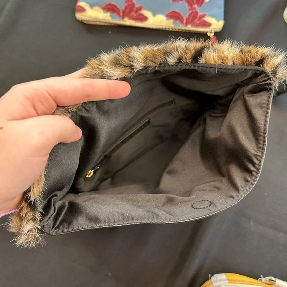 💜Juicy Couture Faux Fur Leopard Clutch 2 for $20! - Picture 3 of 12